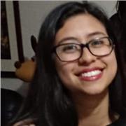 Profesora de ingles que imparte a niños y jovenes y adultos